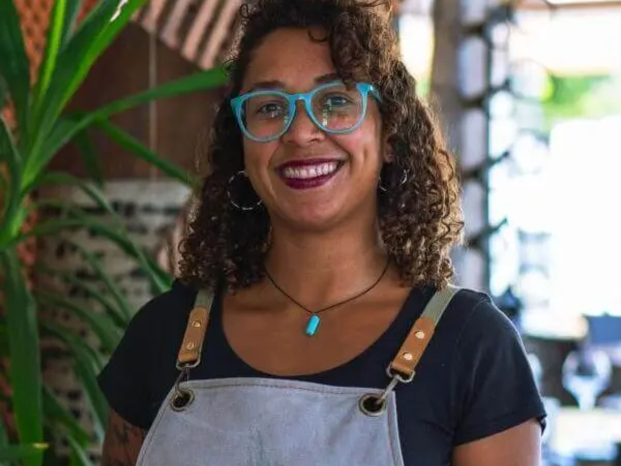 Camarera-de-La-Falua-e1736427451559.jpg
