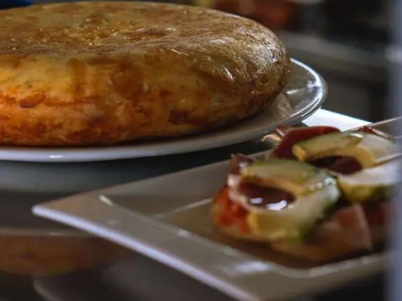 Tortilla-de-Muelle-Viejo-Lounge-Cafe-e1736349911473.jpg